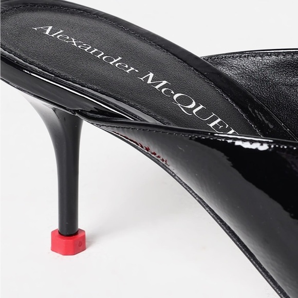 Alexander McQueen Black Mules Modern Design - Picture 3 of 6